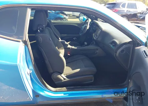 2015 Dodge Challenger R/T из США, поврежденный, VIN 2C3CDZAT9FH843296